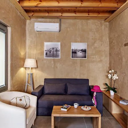La Casa Piccola חאניה